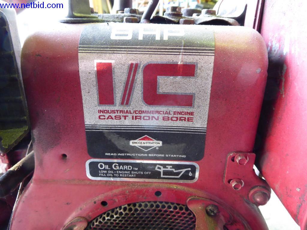 BGA, Warenvorräte, Montagematerial und Fahrzeuge aus dem Bereich Dachdeckerei-3