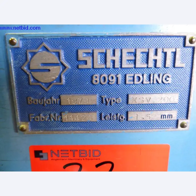 Operating and office equipment, inventories, assembly material and vehicles from the roofing sector-3