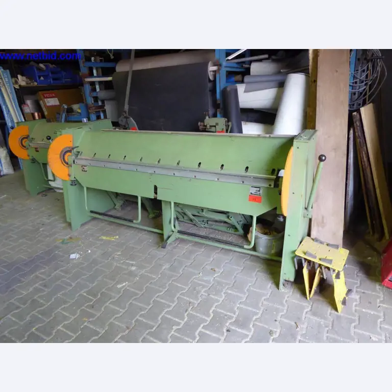 BGA, Warenvorräte, Montagematerial und Fahrzeuge aus dem Bereich Dachdeckerei-1