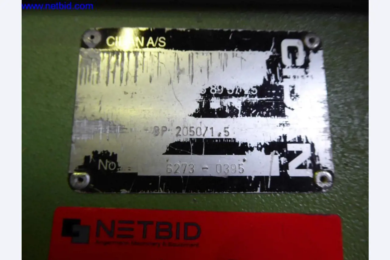 BGA, Warenvorräte, Montagematerial und Fahrzeuge aus dem Bereich Dachdeckerei-2