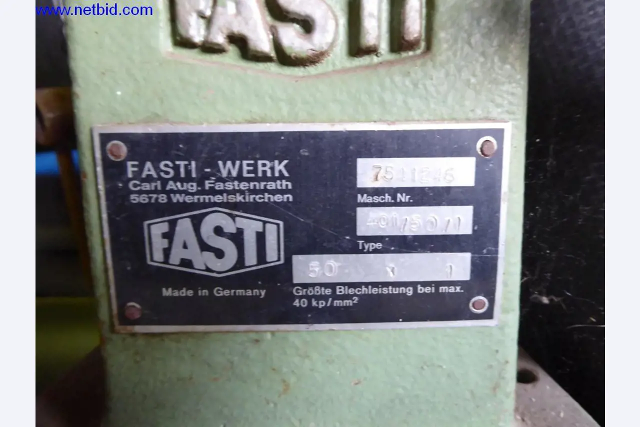 BGA, Warenvorräte, Montagematerial und Fahrzeuge aus dem Bereich Dachdeckerei-2