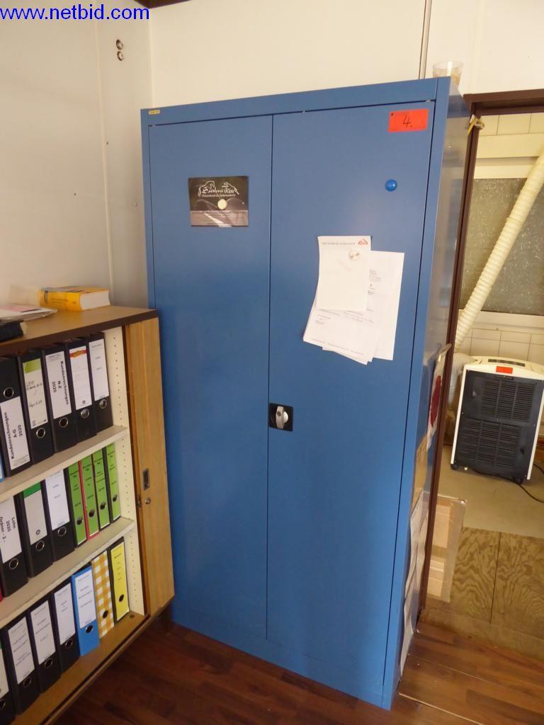 BGA, Warenvorräte, Montagematerial und Fahrzeuge aus dem Bereich Dachdeckerei-2