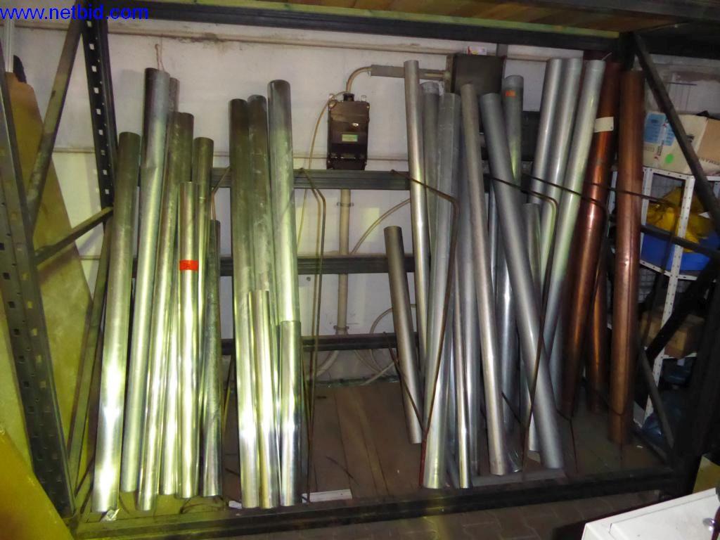 BGA, zapasy, materiały montażowe i pojazdy z działu pokryć dachowych-1