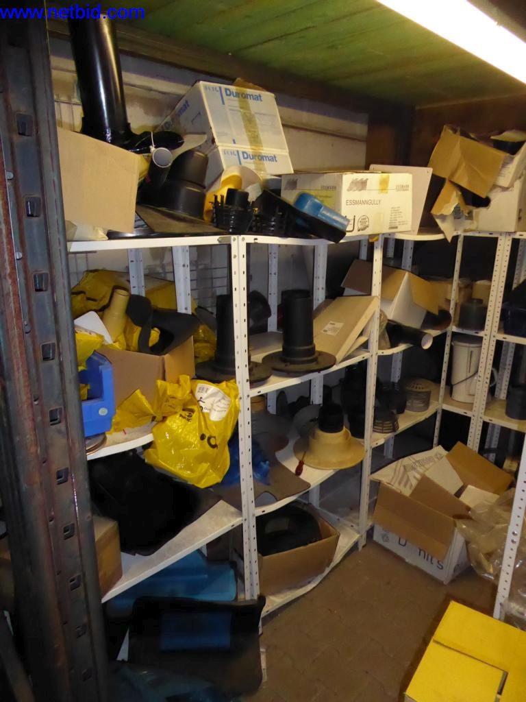 BGA, zapasy, materiały montażowe i pojazdy z działu pokryć dachowych-2