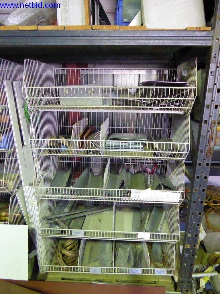 BGA, zapasy, materiały montażowe i pojazdy z działu pokryć dachowych-4