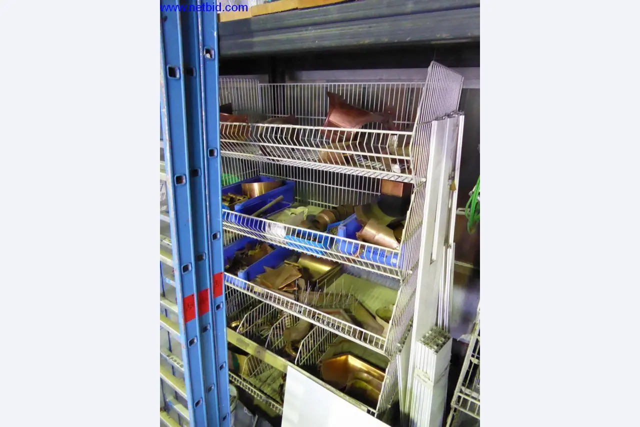 BGA, inventarios, materiales de montaje y vehículos de la división de techos-5