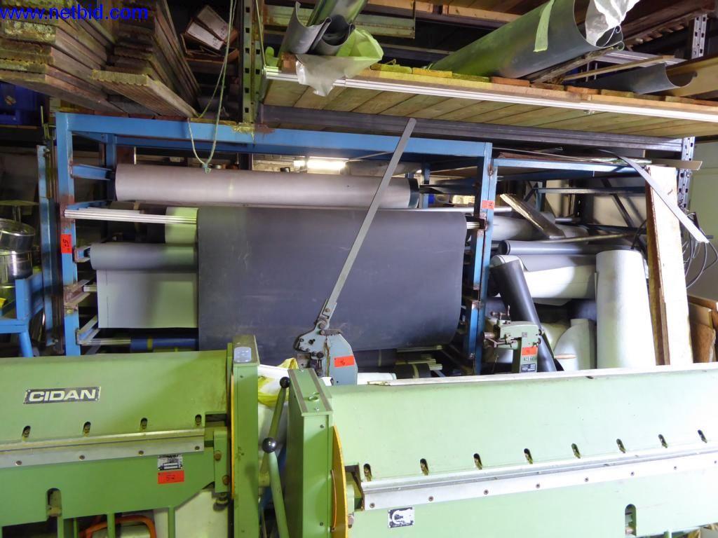 BGA, zásoby, montážní materiál a vozidla z divize střešních krytin.-1