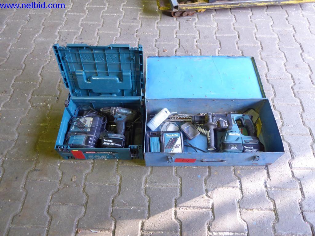 BGA, zapasy, materiały montażowe i pojazdy z działu pokryć dachowych-3