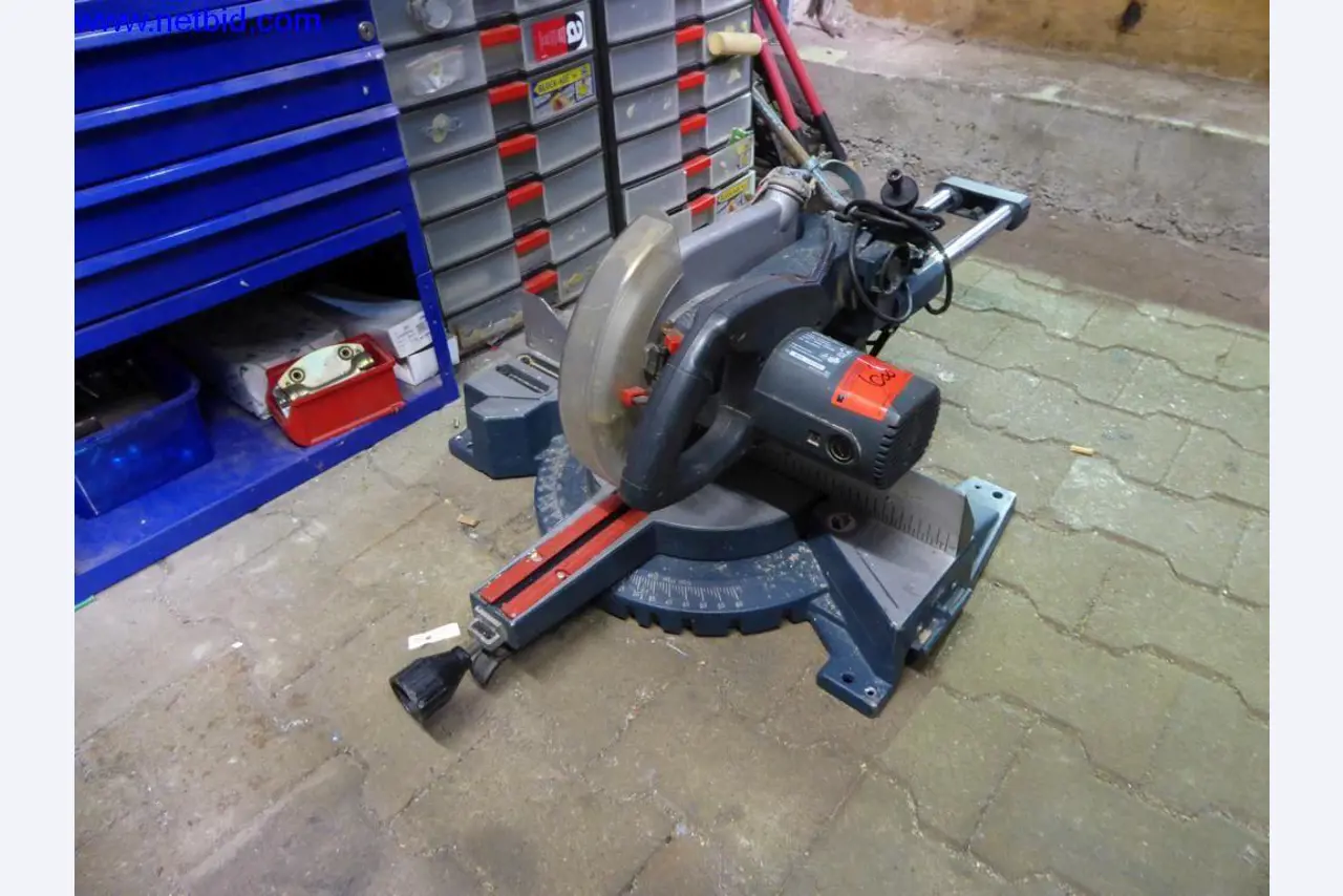 BGA, stocks de marchandises, matériel de montage et véhicules du secteur de la couverture-1