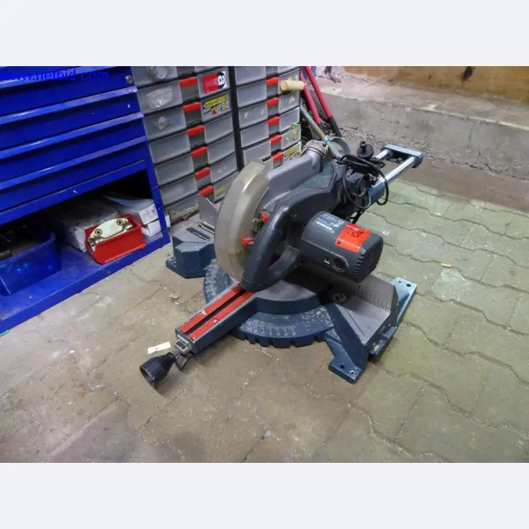 BGA, stocks de marchandises, matériel de montage et véhicules du secteur de la couverture-1