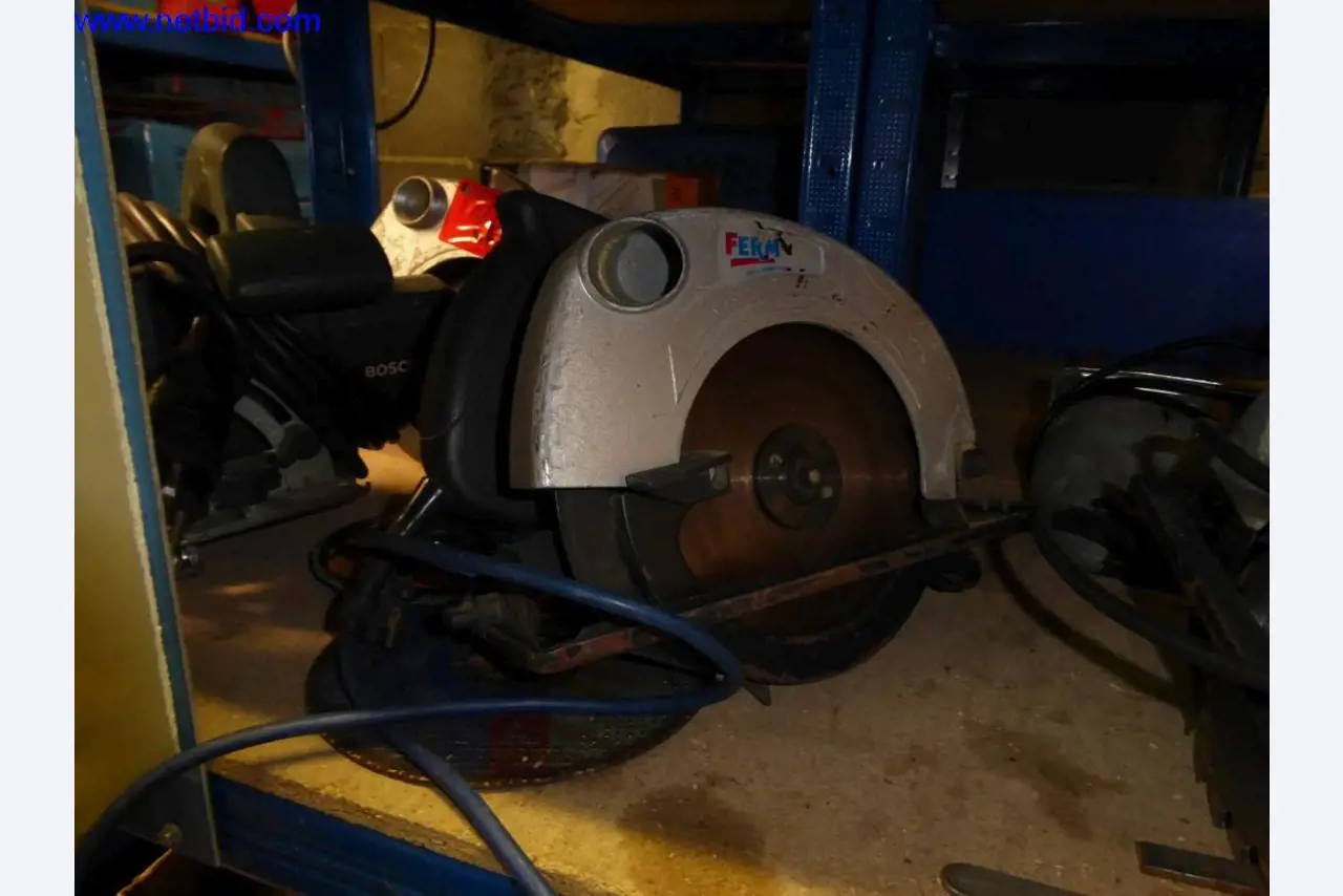 BGA, Warenvorräte, Montagematerial und Fahrzeuge aus dem Bereich Dachdeckerei-3