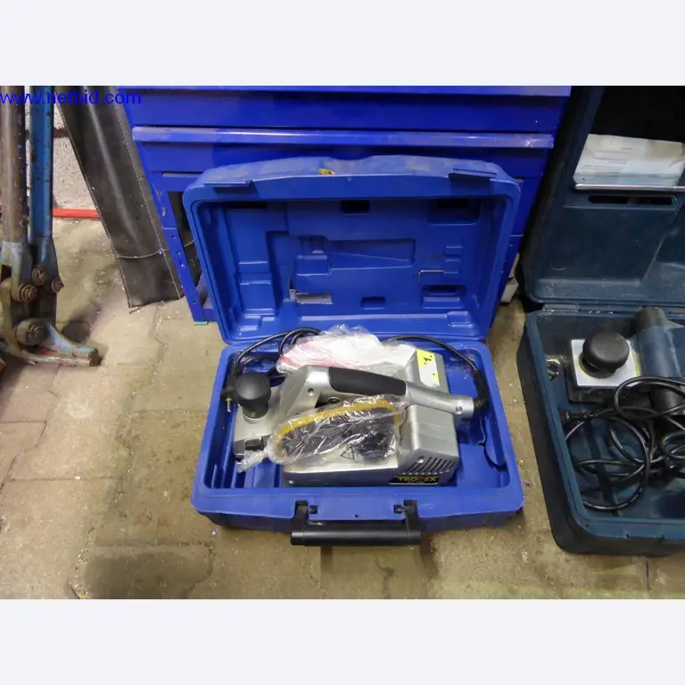 BGA, voorraden, assemblagematerialen en voertuigen van de divisie dakbedekking-3