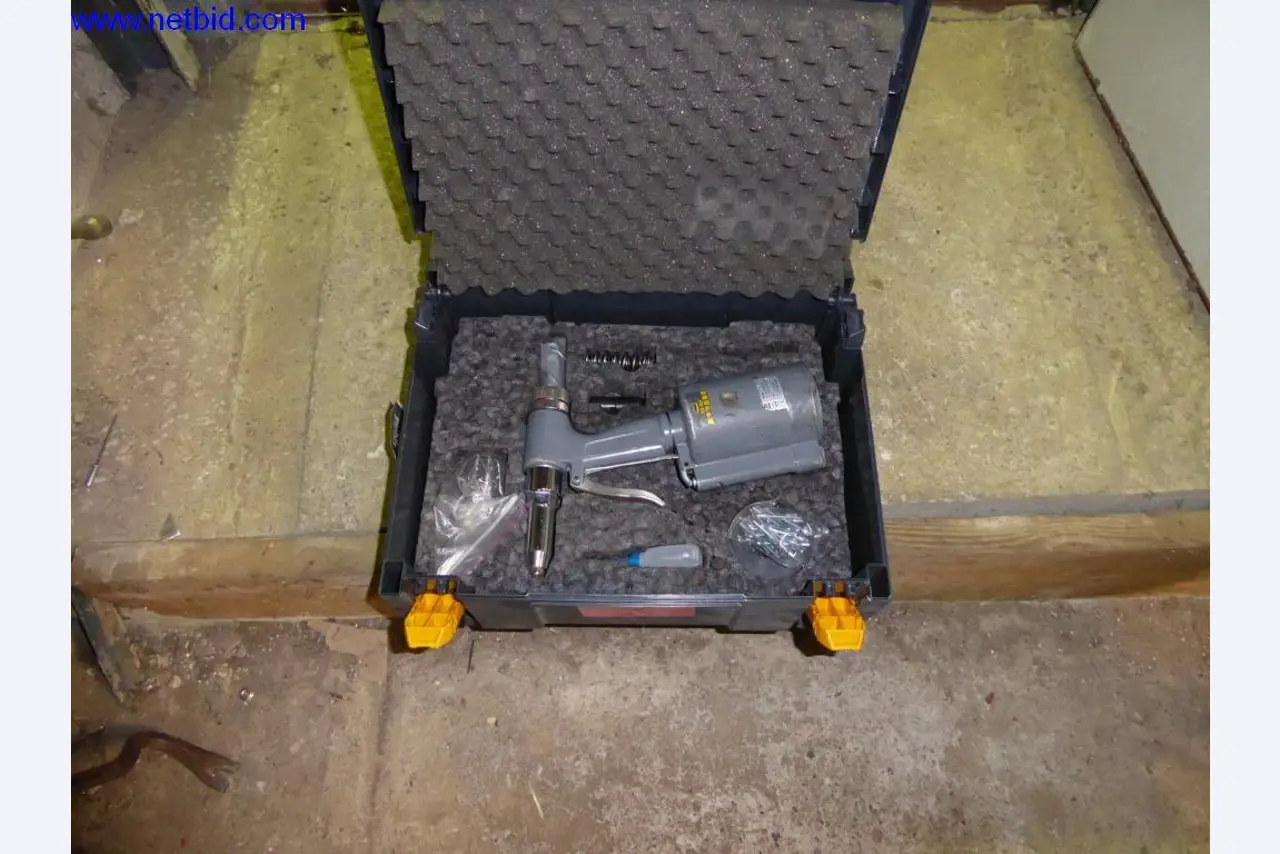 BGA, inventarios, materiales de montaje y vehículos de la división de techos-1