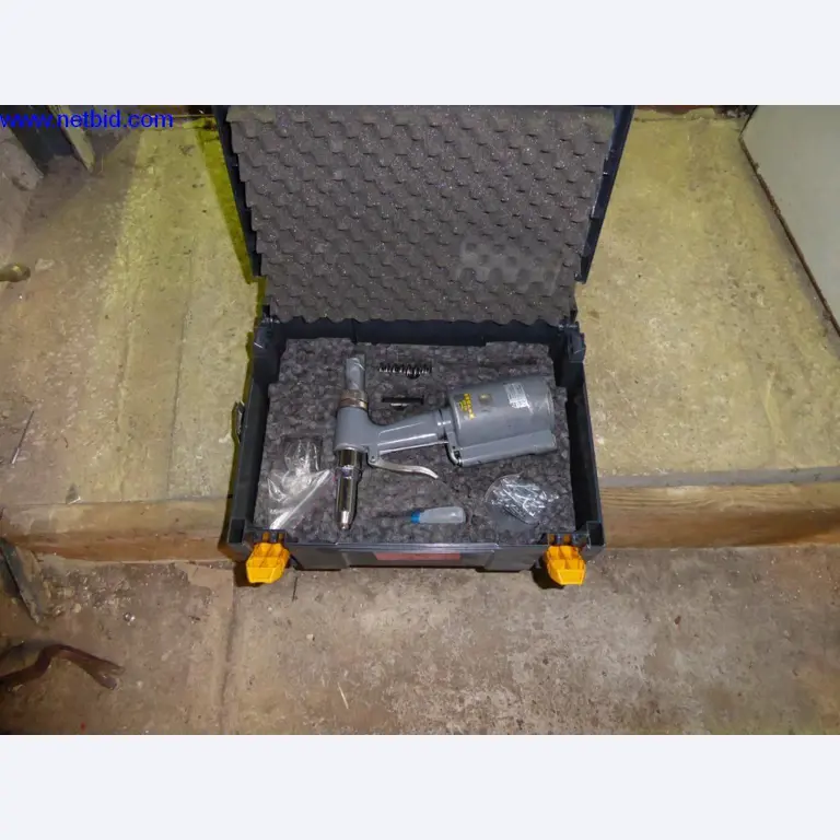 BGA, inventarios, materiales de montaje y vehículos de la división de techos-1