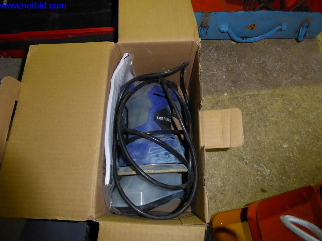 BGA, Warenvorräte, Montagematerial und Fahrzeuge aus dem Bereich Dachdeckerei-1