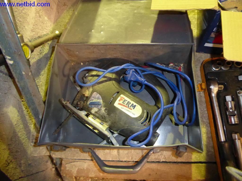 BGA, Warenvorräte, Montagematerial und Fahrzeuge aus dem Bereich Dachdeckerei-2