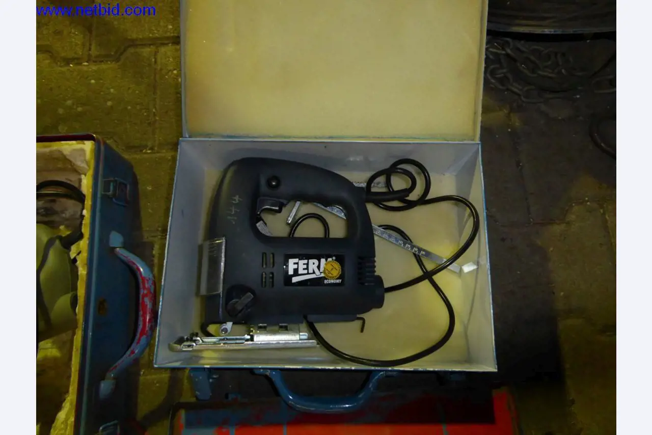 BGA, Warenvorräte, Montagematerial und Fahrzeuge aus dem Bereich Dachdeckerei-5