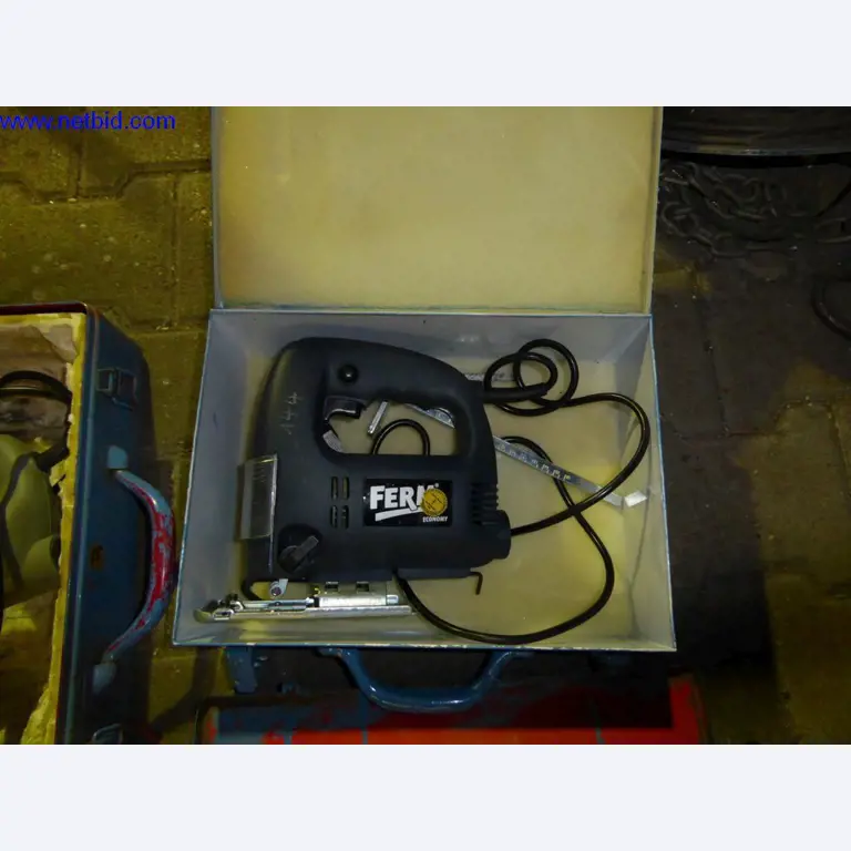 BGA, Warenvorräte, Montagematerial und Fahrzeuge aus dem Bereich Dachdeckerei-5