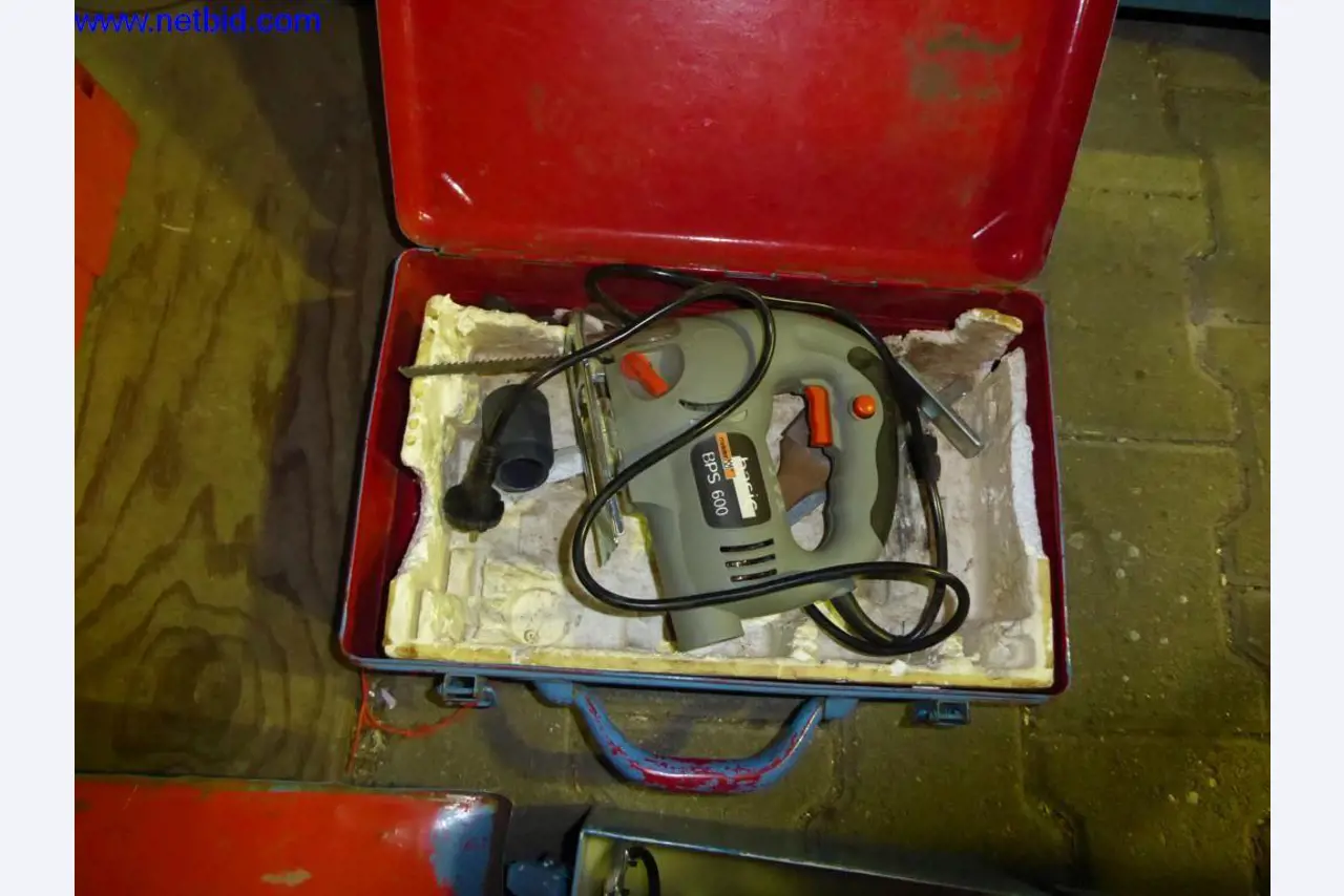 BGA, Warenvorräte, Montagematerial und Fahrzeuge aus dem Bereich Dachdeckerei-6