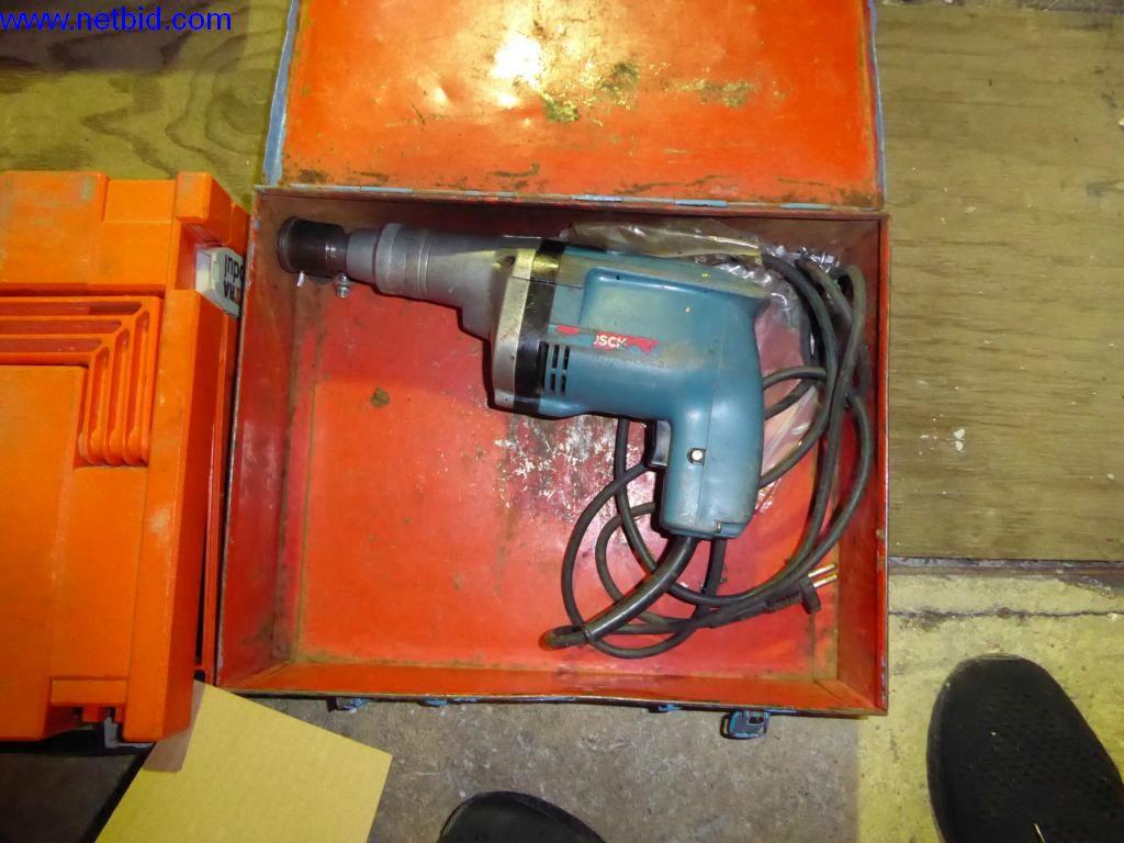 BGA, Warenvorräte, Montagematerial und Fahrzeuge aus dem Bereich Dachdeckerei-8