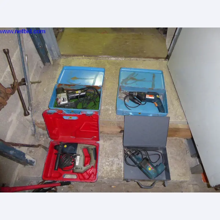 BGA, inventarios, materiales de montaje y vehículos de la división de techos-1