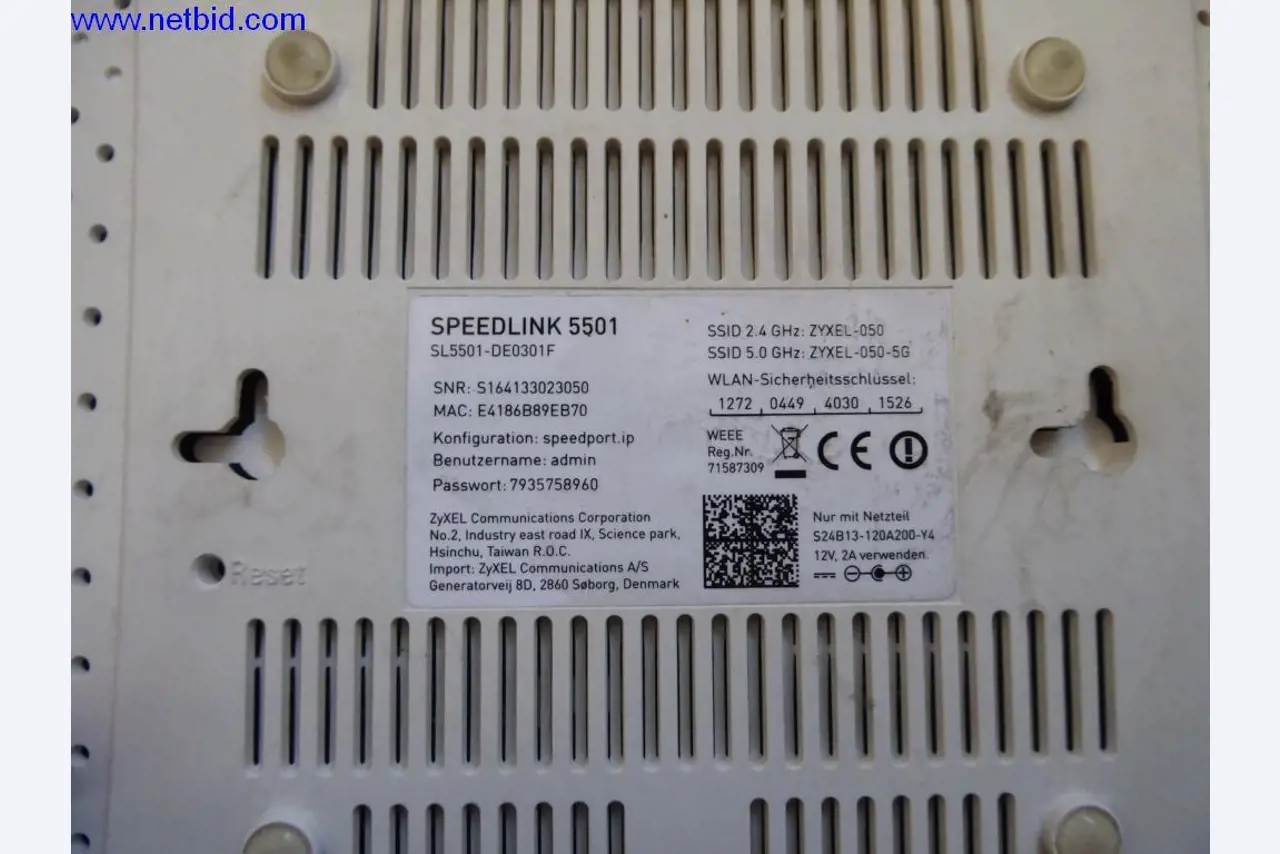 BGA, Warenvorräte, Montagematerial und Fahrzeuge aus dem Bereich Dachdeckerei-1