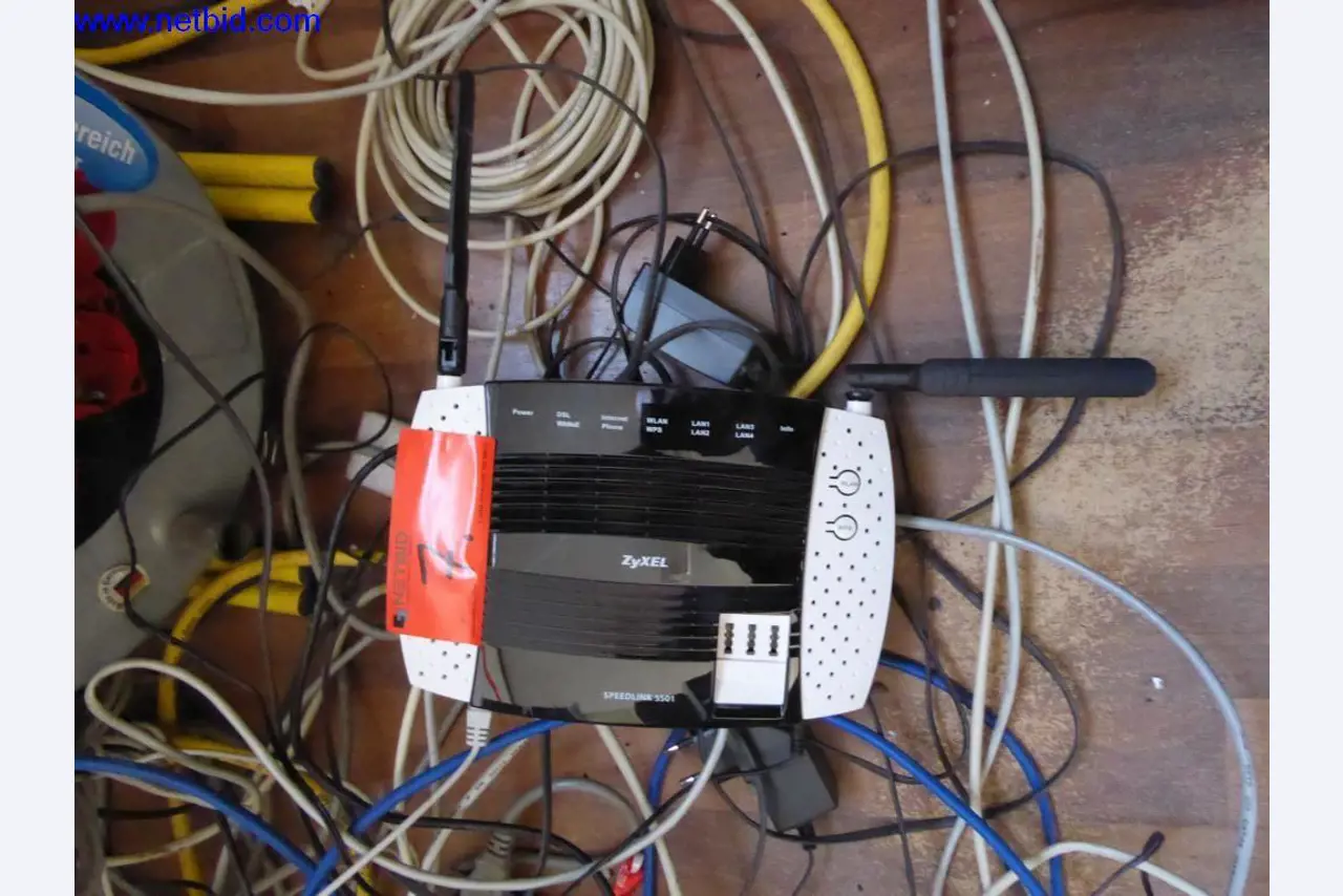 BGA, Warenvorräte, Montagematerial und Fahrzeuge aus dem Bereich Dachdeckerei-3