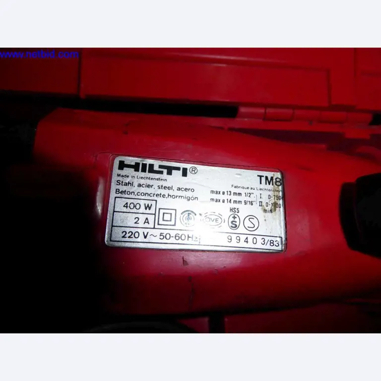 BGA, Warenvorräte, Montagematerial und Fahrzeuge aus dem Bereich Dachdeckerei-2