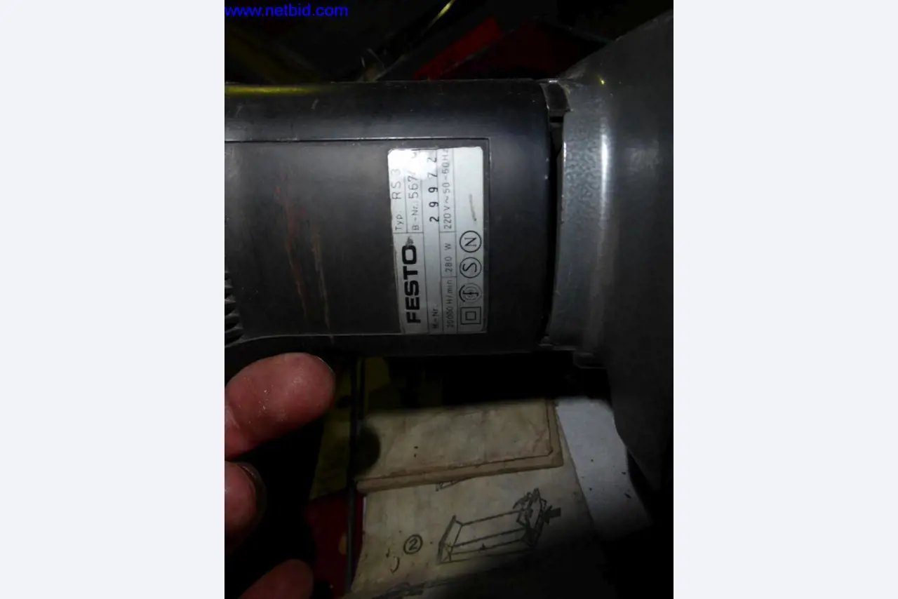 BGA, Warenvorräte, Montagematerial und Fahrzeuge aus dem Bereich Dachdeckerei-4