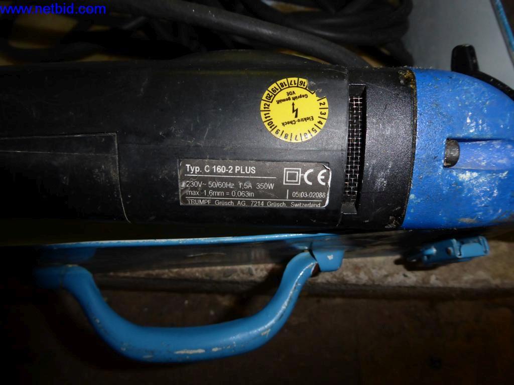 BGA, zaloge, montažni material in vozila iz oddelka za strešne kritine.-3