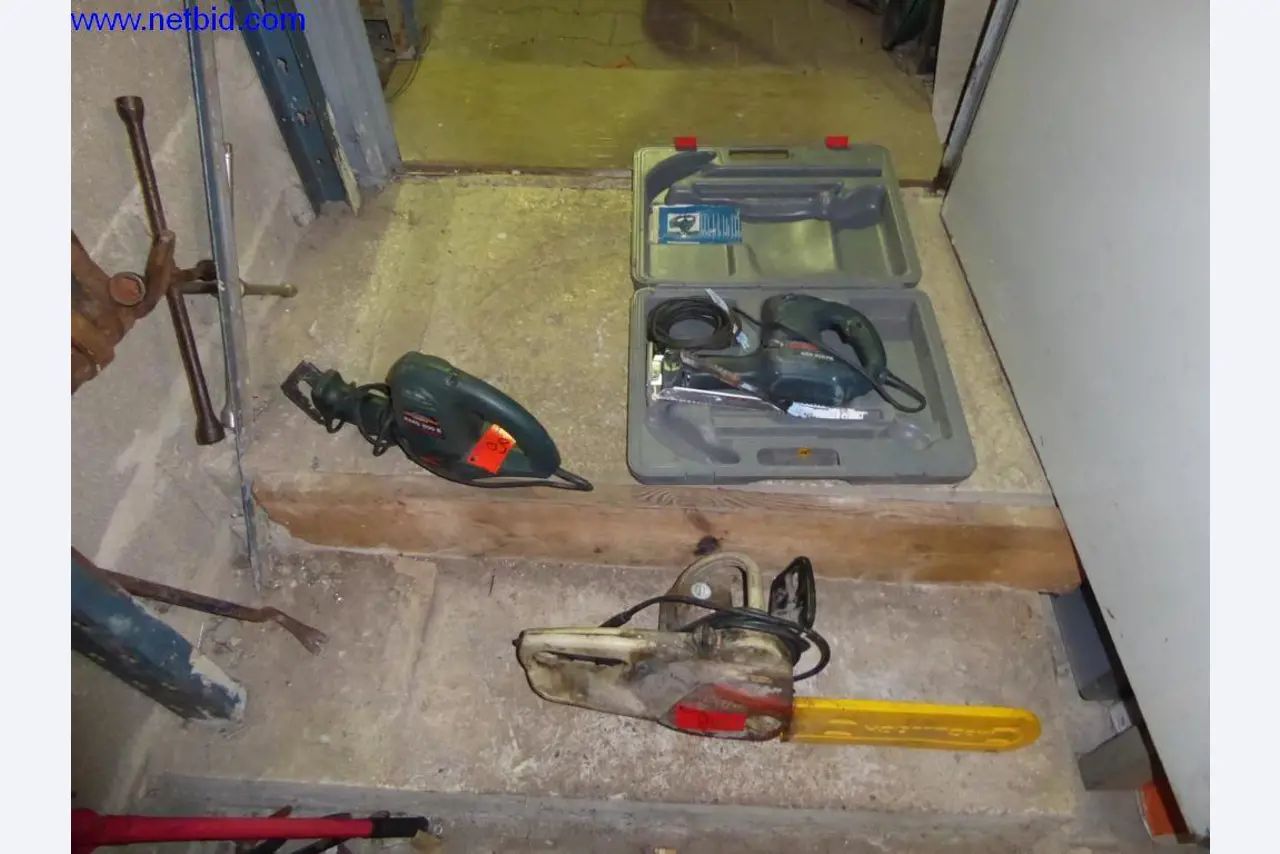 BGA, inventarios, materiales de montaje y vehículos de la división de techos-1