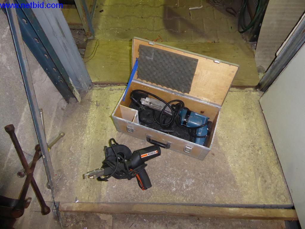 BGA, zapasy, materiały montażowe i pojazdy z działu pokryć dachowych-1