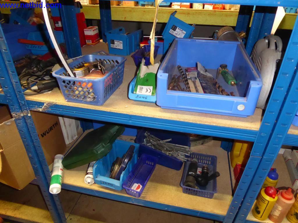 BGA, zapasy, materiały montażowe i pojazdy z działu pokryć dachowych-13