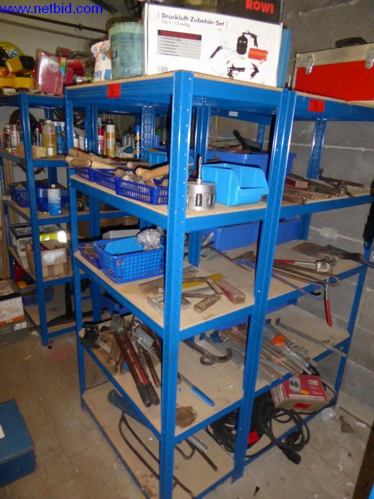 BGA, zapasy, materiały montażowe i pojazdy z działu pokryć dachowych-1