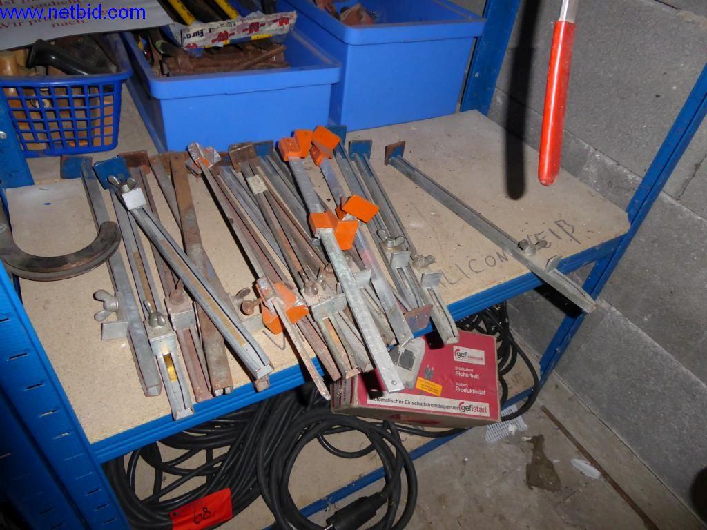 BGA, zapasy, materiały montażowe i pojazdy z działu pokryć dachowych-4