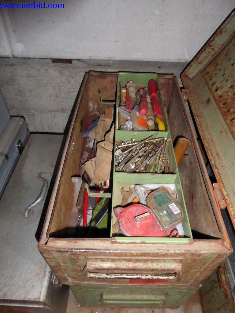 BGA, inventarios, materiales de montaje y vehículos de la división de techos-1