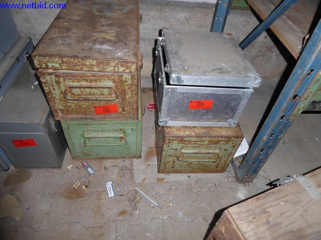 BGA, inventarios, materiales de montaje y vehículos de la división de techos-3