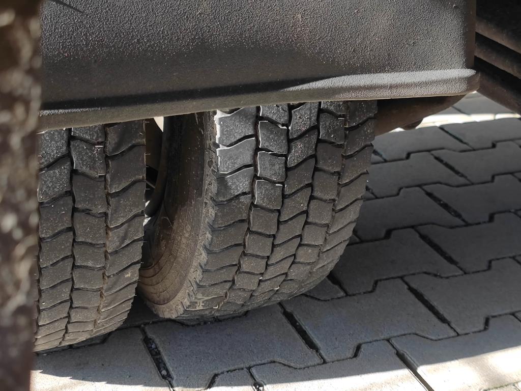 Various mechanical equipment-28