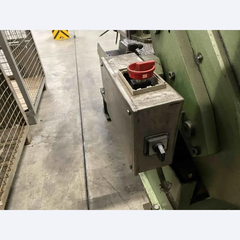 Maschinelle Einrichtung-9