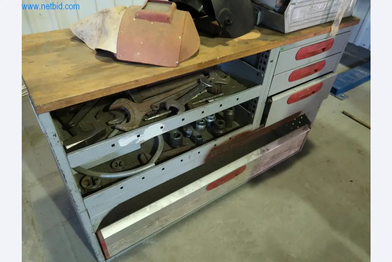 Maszyny do obróbki metalu i wyposażenie warsztatów-14