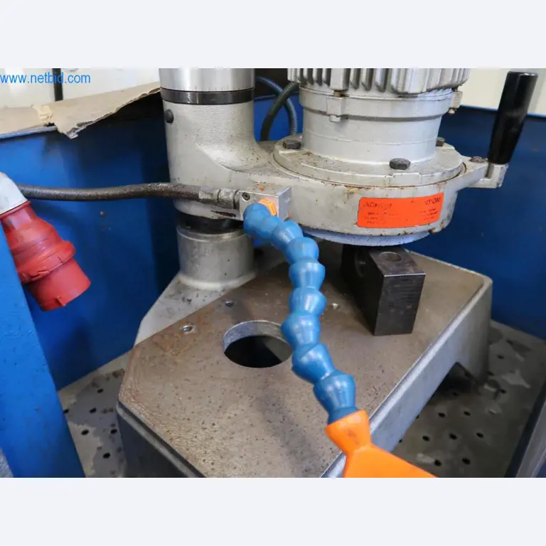 Metalworking machines and workshop equipment-3