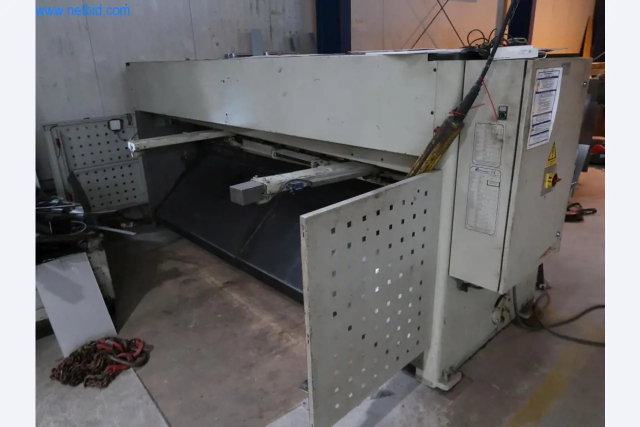 Metallbearbeitungsmaschinen und Werkstattausrüstung-3