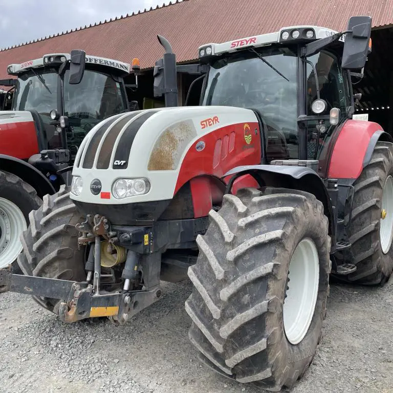 Farm tractor (subject to reservation) Steyr 6220 CVT