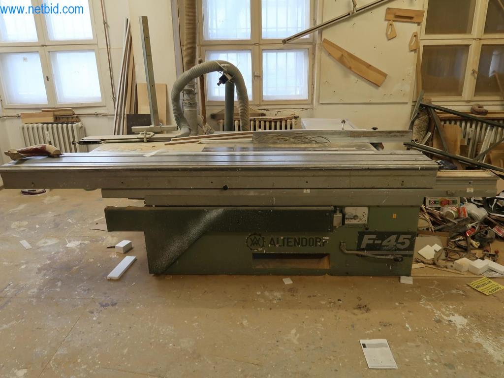 Maschinen einer Tischlerei-2