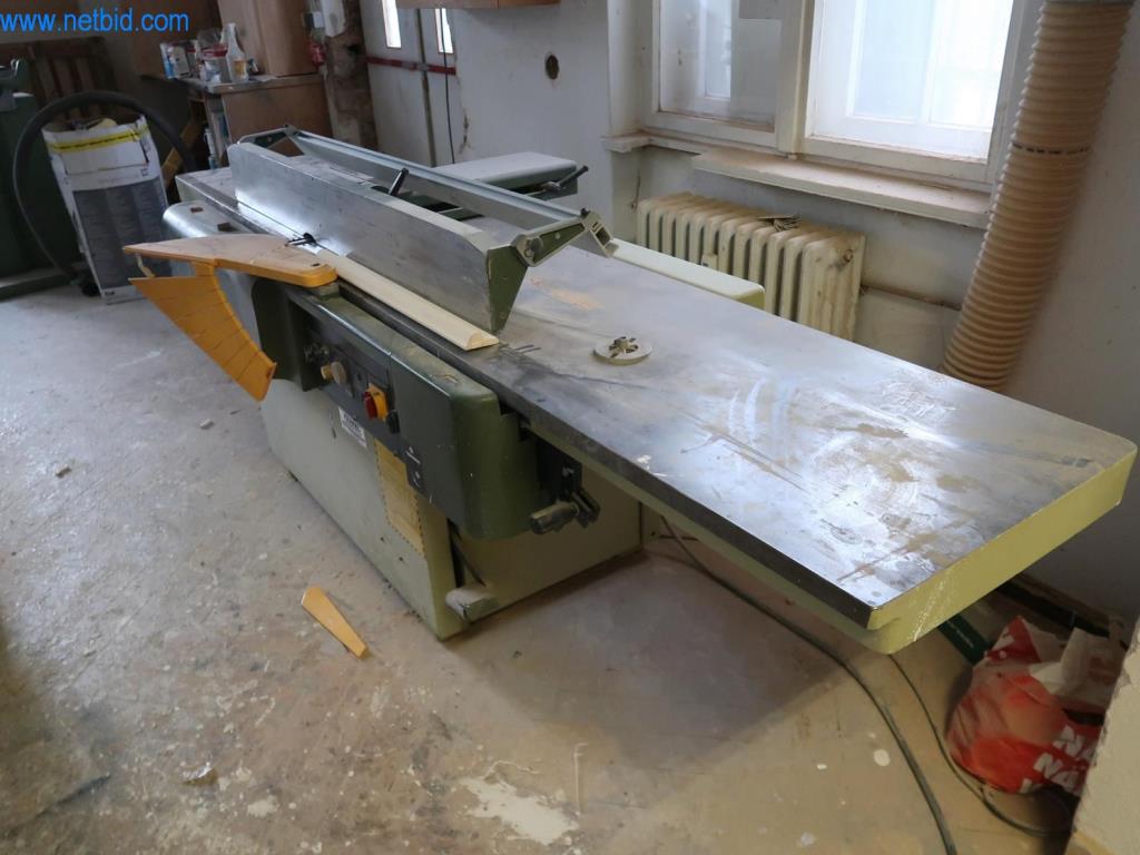 Maschinen einer Tischlerei-4