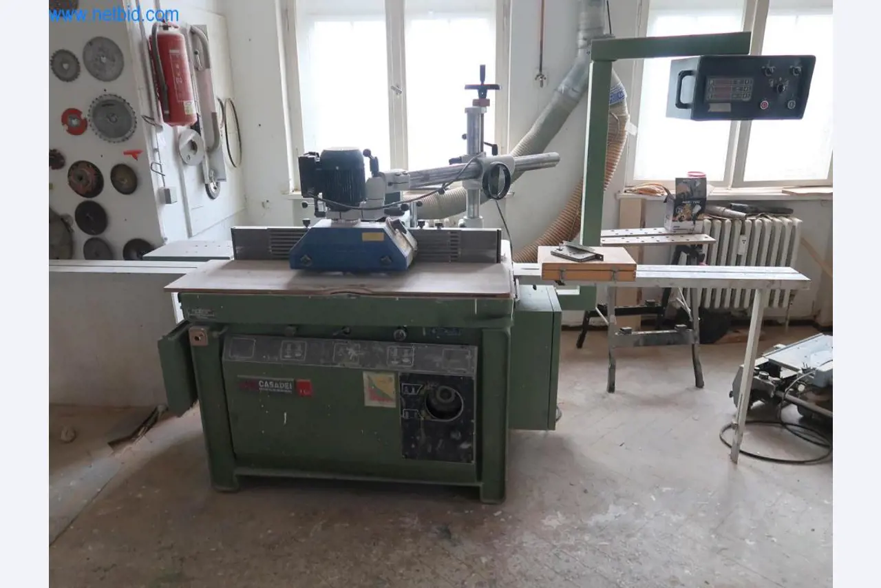 Machines d'une menuiserie-1