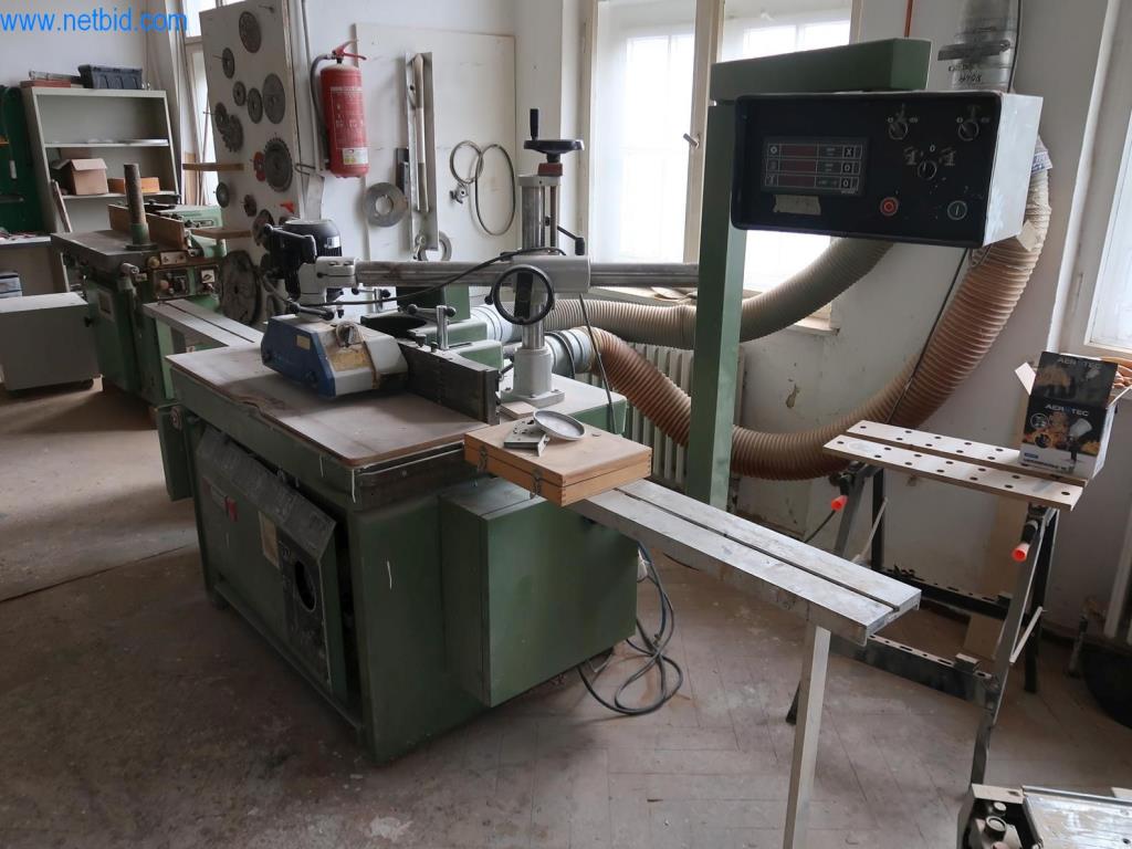 Maschinen einer Tischlerei-3