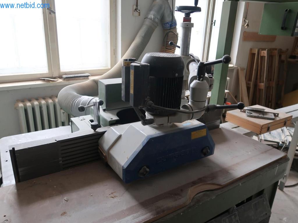 Maschinen einer Tischlerei-5