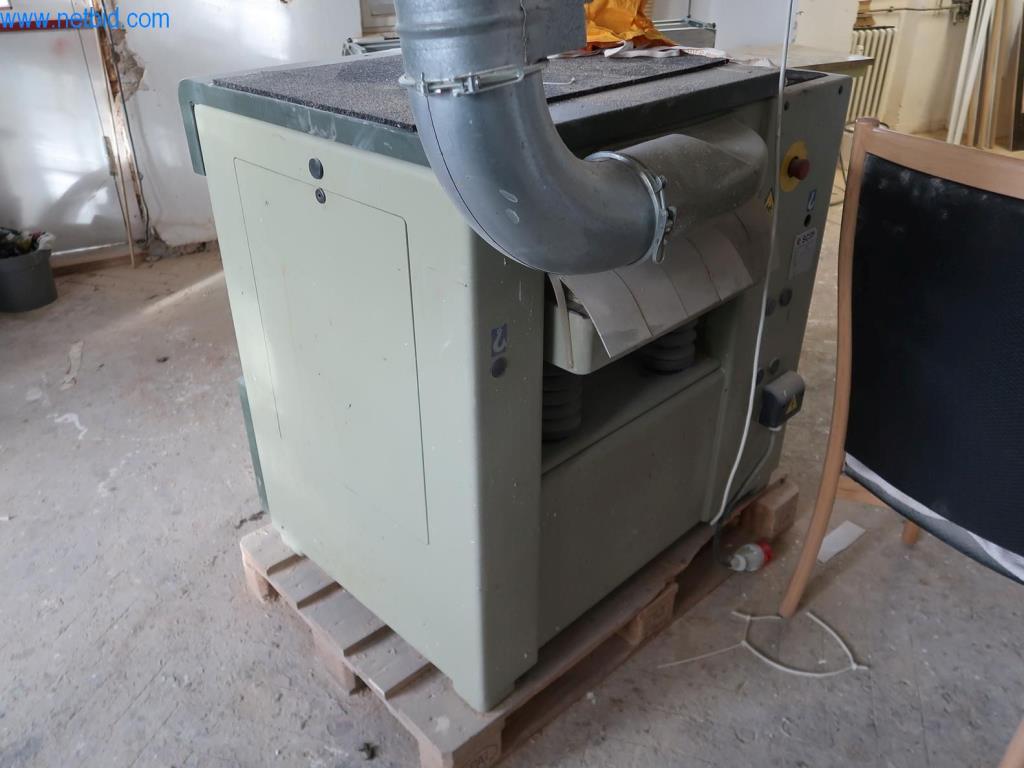 Maschinen einer Tischlerei-3