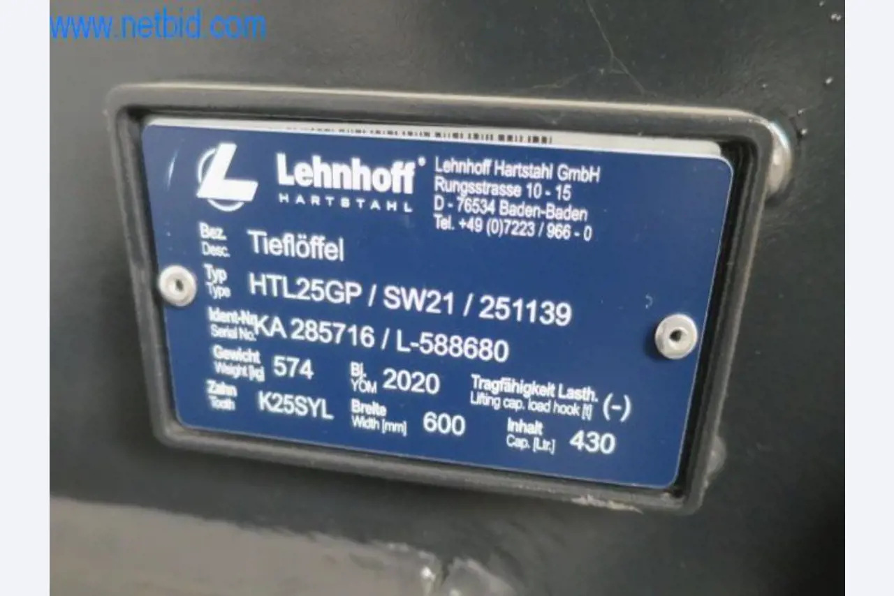 Anbaugeräte für Baumaschinen-2